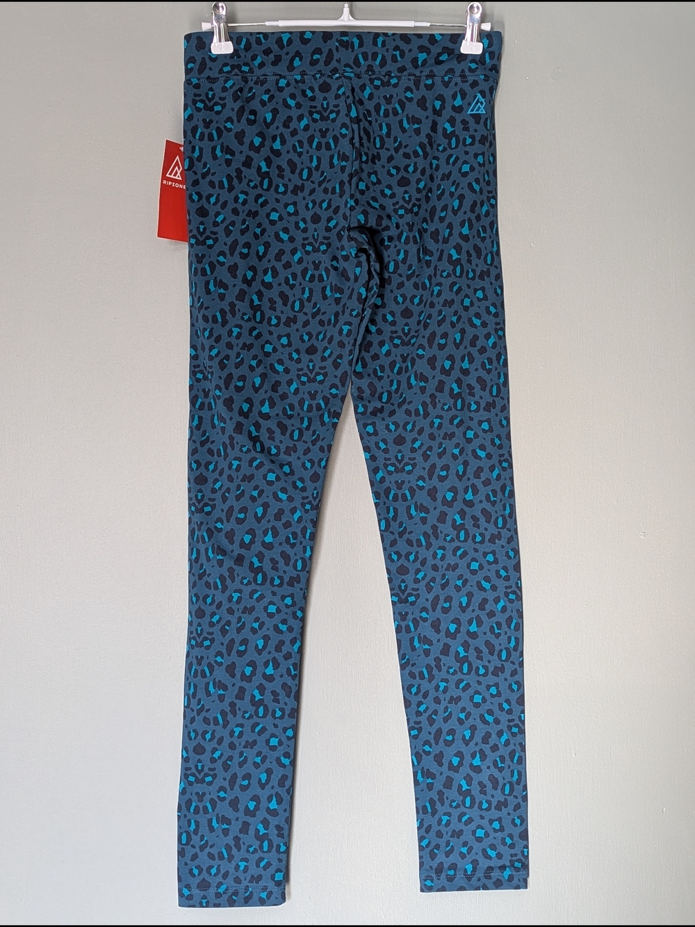 4/$10 ✨ Ripzone Kids Blue Teal Leopard Print Leggings‎